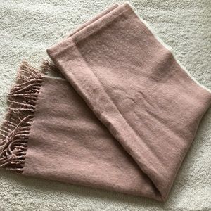 H&M Dusty Rose Blanket Scarf